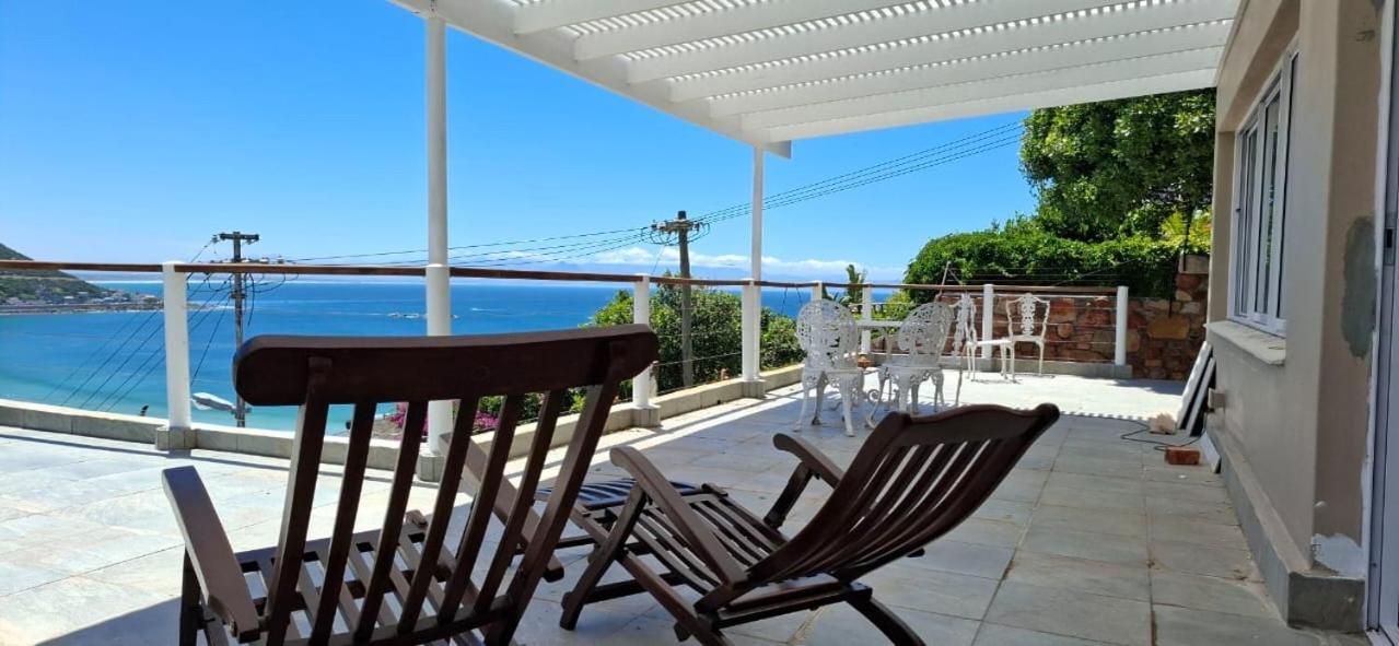 Watching Waves, Heron Chase Fish Hoek Exterior foto
