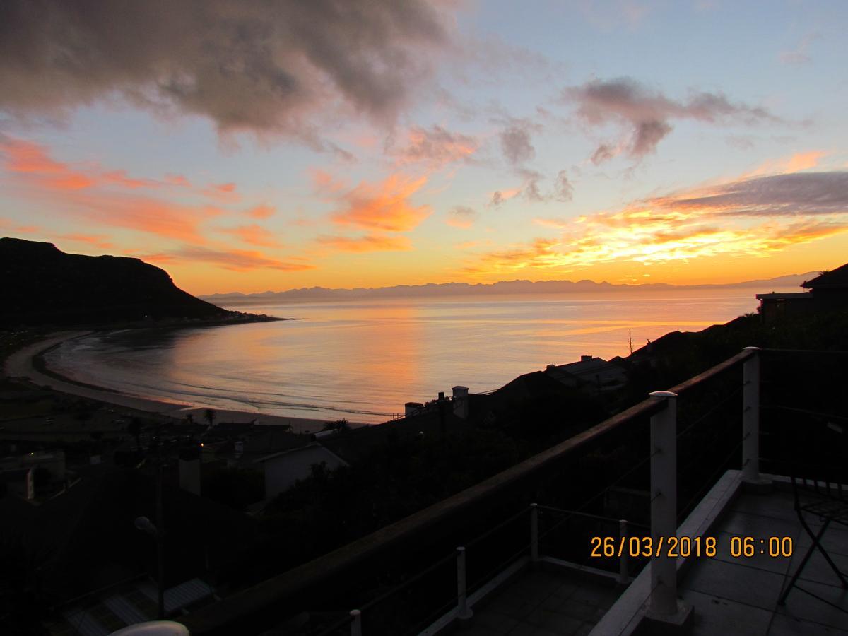 Villa Watching Waves, Heron Chase Fish Hoek Exterior foto